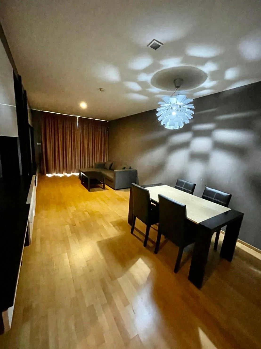 Issara@42 Sukhumvit — photo 3