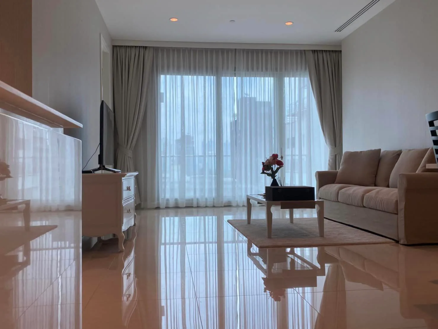 185 Rajadamri — photo 2