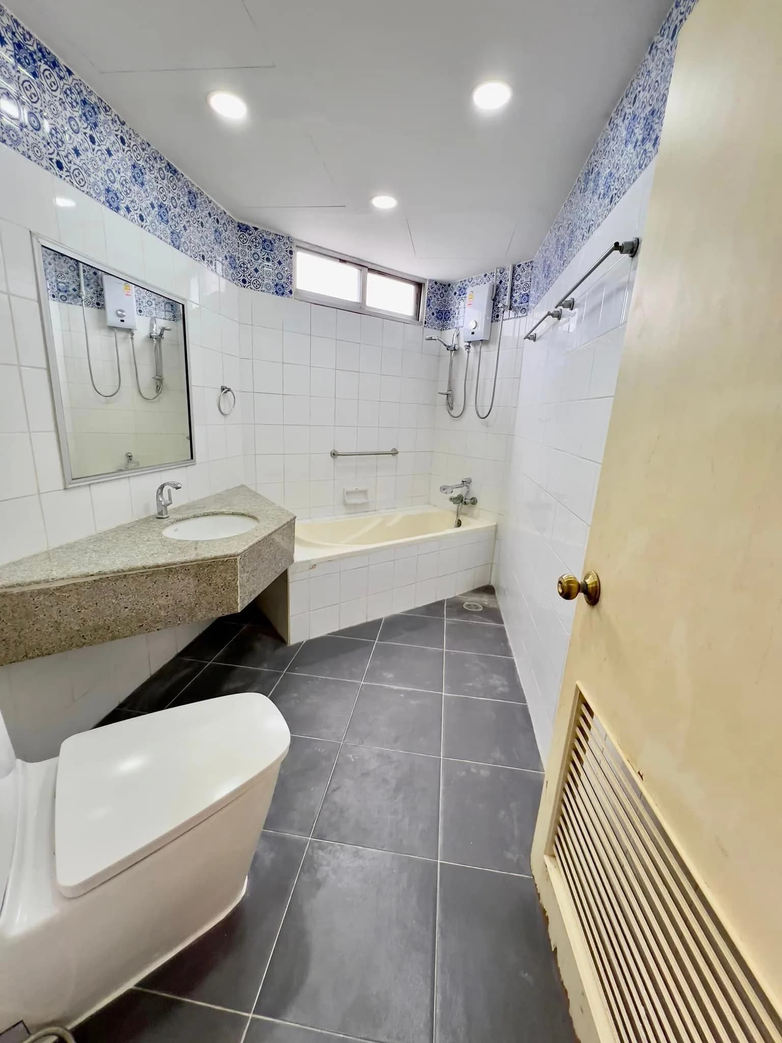 Wittayu Complex — photo 16