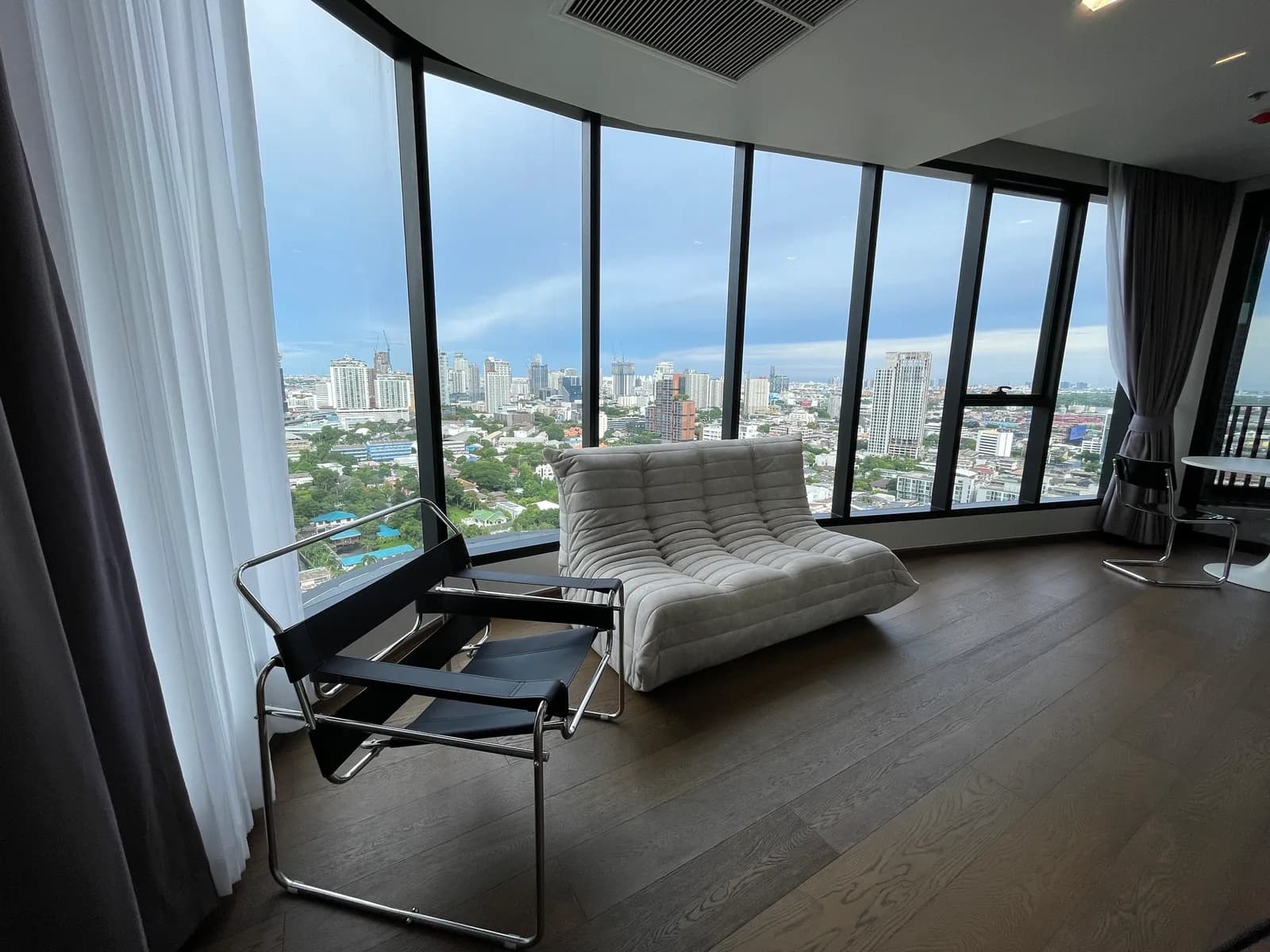 Ideo Q Sukhumvit 36 — photo 1