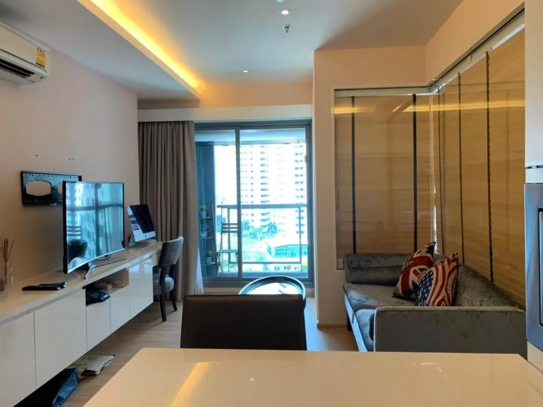 H Sukhumvit 43 — photo 2