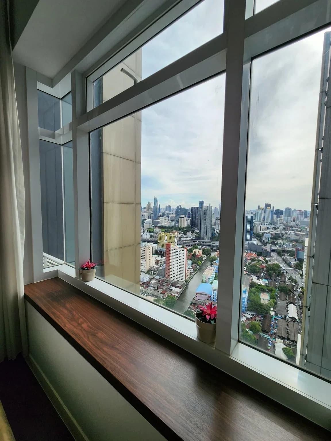 Circle Condominium — photo 9