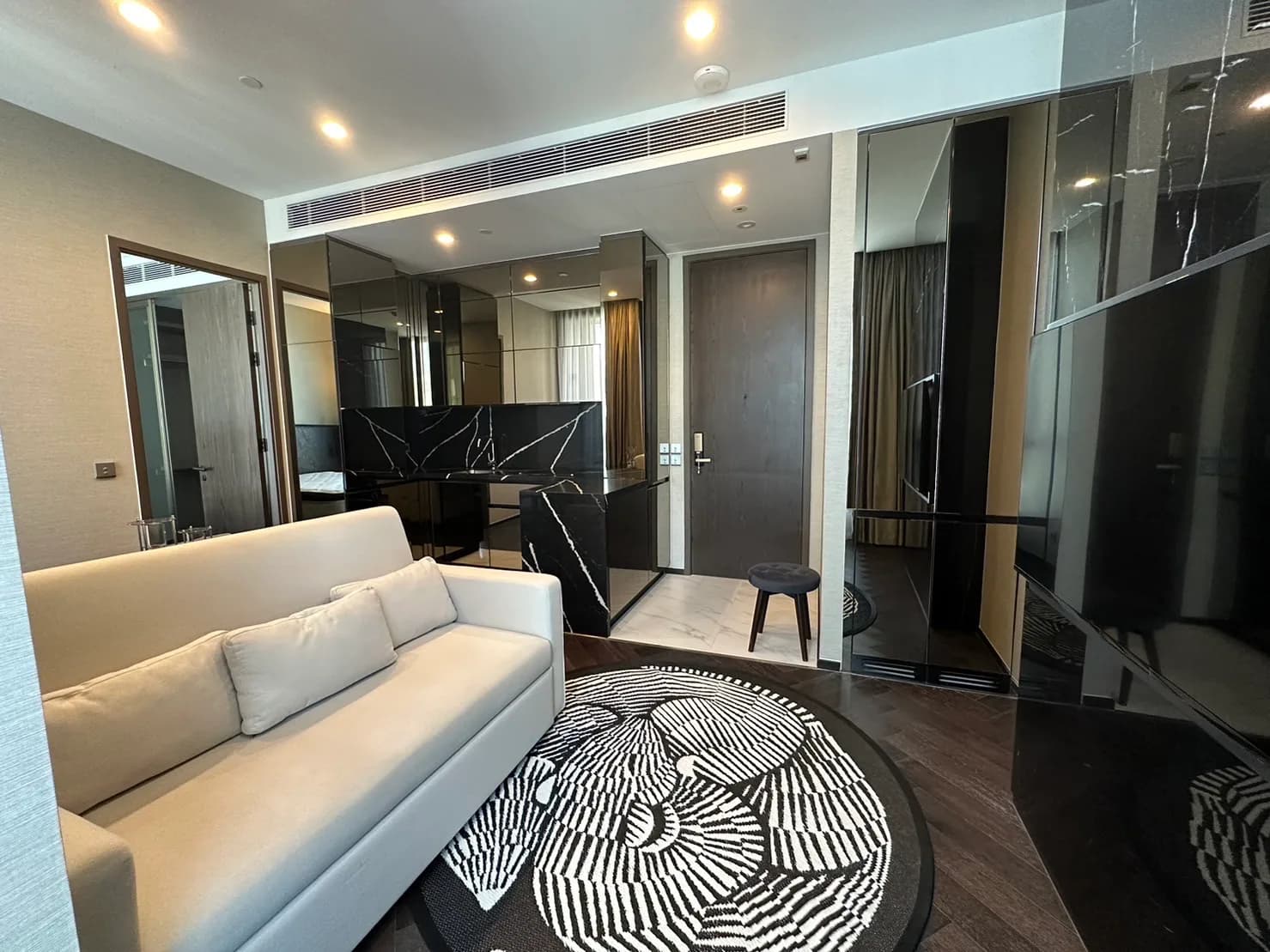 The Esse Sukhumvit 36 — photo 1