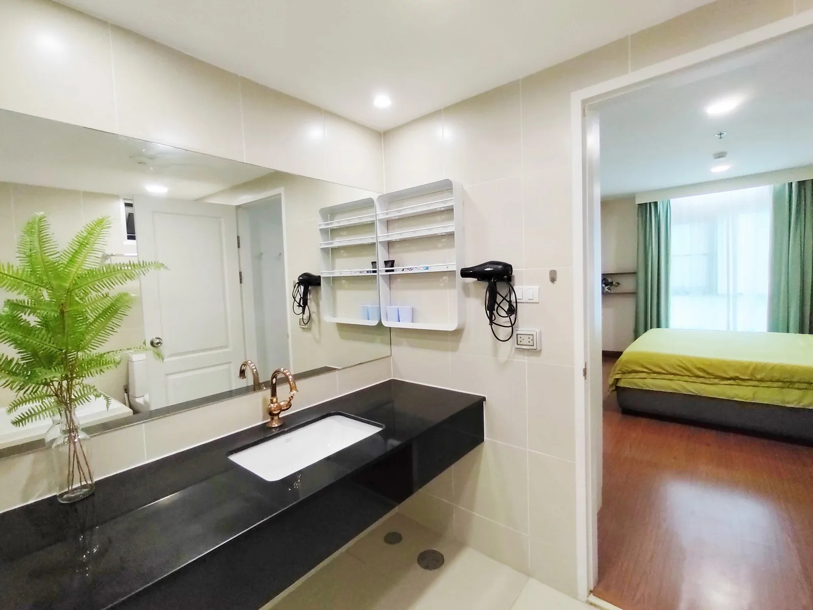 Belle Grand Rama 9 — photo 13