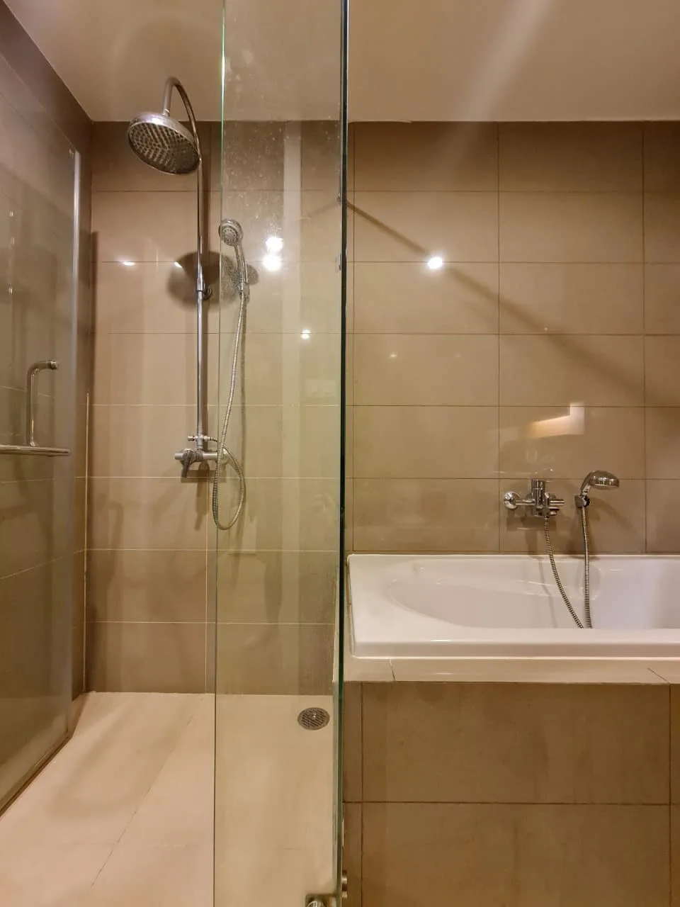 15 Sukhumvit Residences — photo 14
