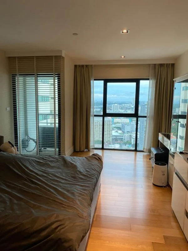 Sathorn Gardens — photo 3