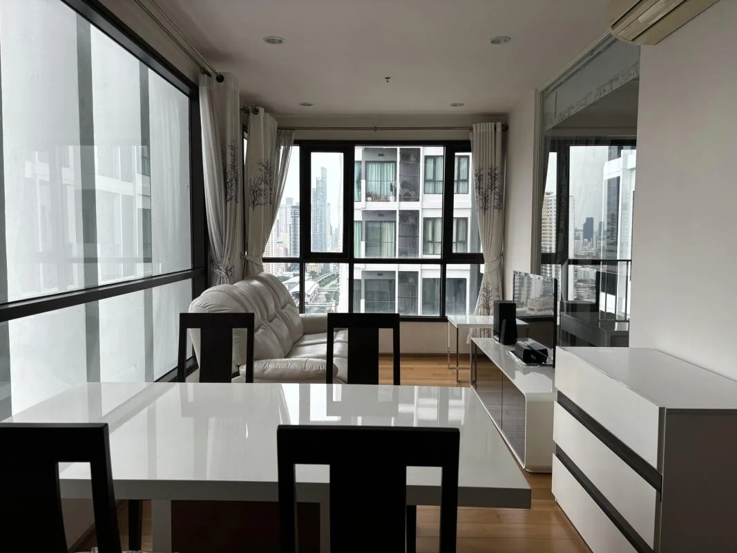 Fuse Sathorn - Taksin — photo 1