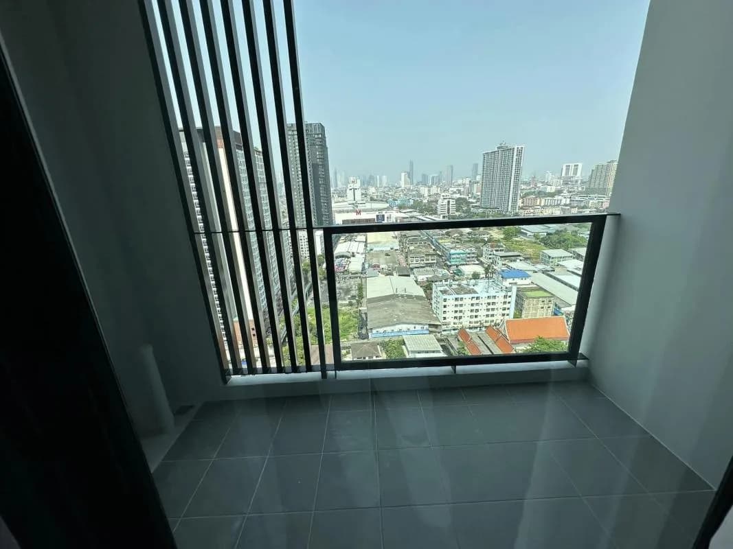 Altitude Unicorn Sathorn - Tha Phra — photo 7