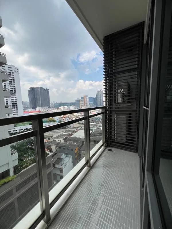 Bright Sukhumvit 24 — photo 18
