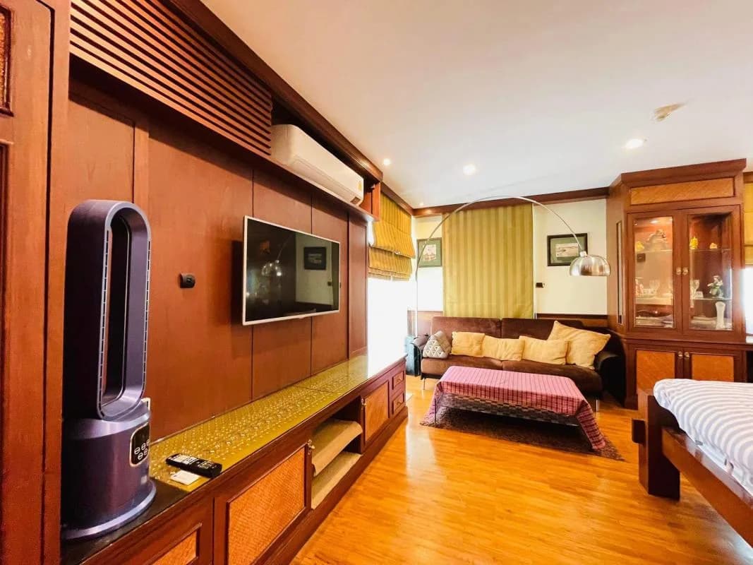 Baan Siri Sathorn Yenakard — photo 1