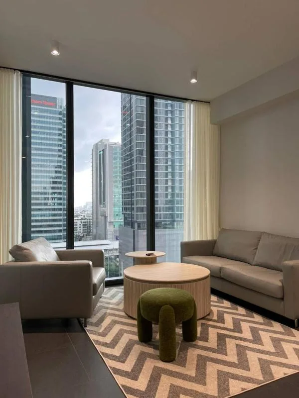 Tait Sathorn 12 — photo 1