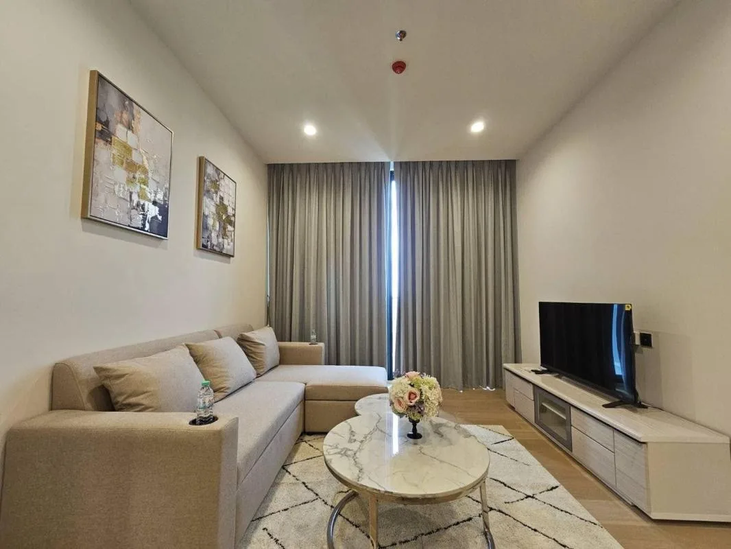 Anil Sathorn 12 — photo 2