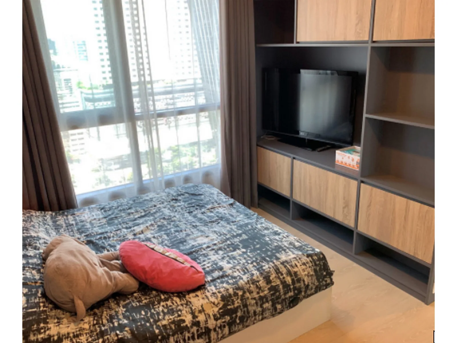 Condolette Midst Rama 9 — photo 2