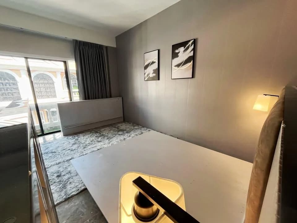 White Mansion — photo 14