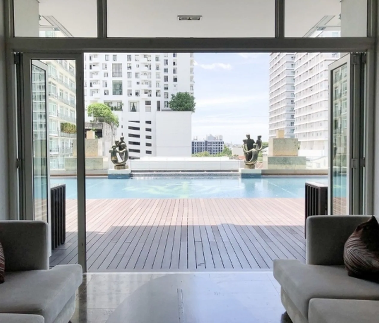 Ivy Thonglor — photo 14