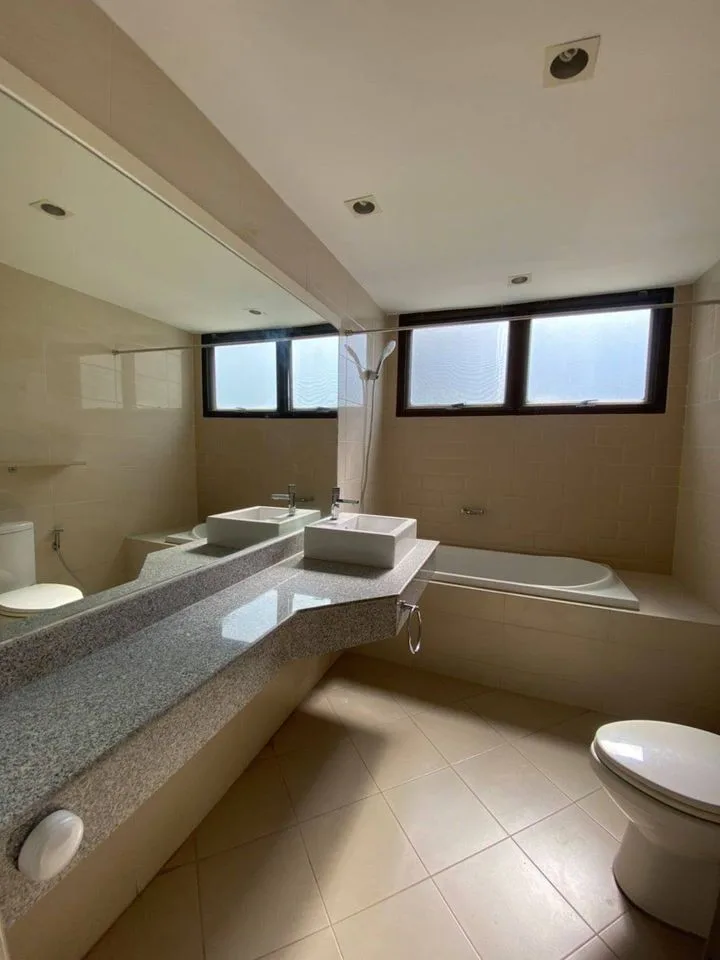 The Habitat Sukhumvit 53 — photo 12