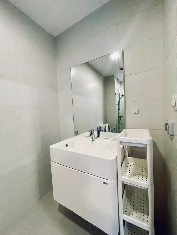 Condolette Midst Rama 9 — photo 12