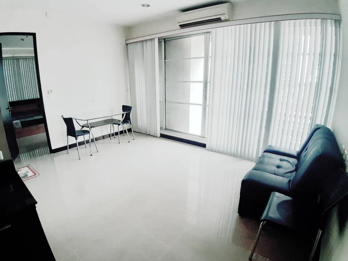 Baan Klang Krung Siam - Pathumwan — photo 1