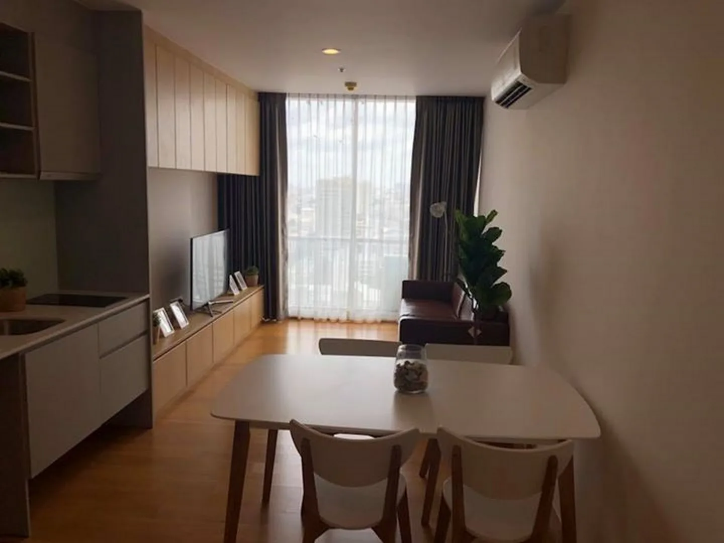 Noble Revolve Silom — photo 1