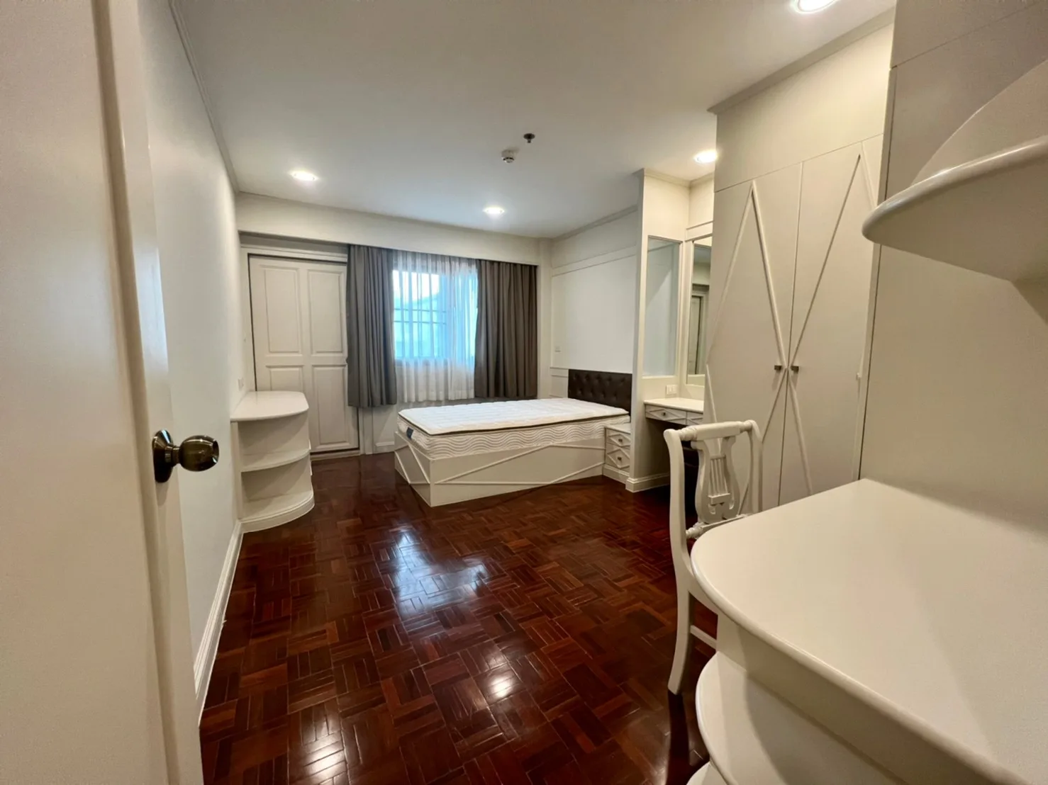 M Tower Apartment — photo 5