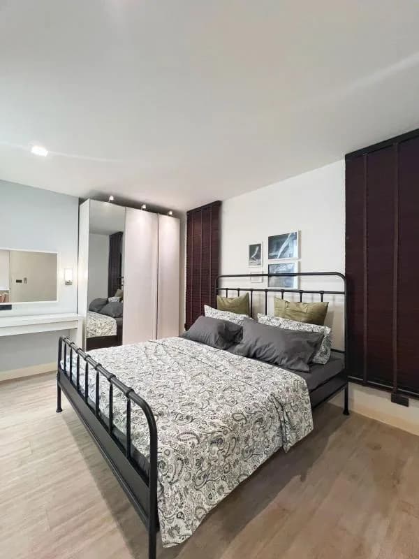 Premier Condominium — photo 13