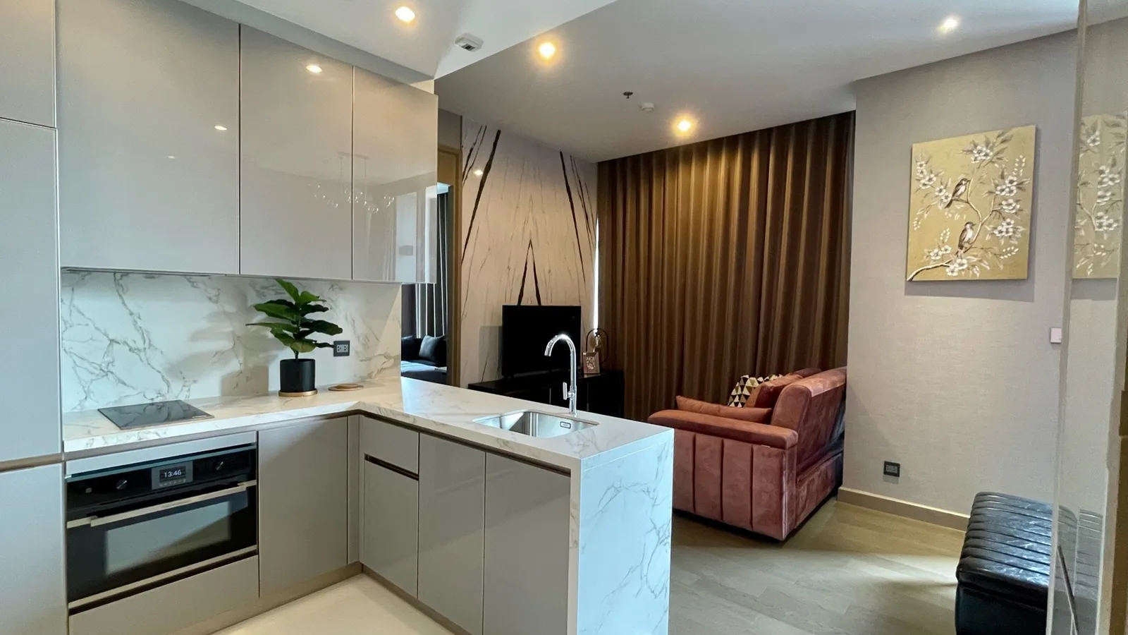 The Esse at Singha Complex — photo 4