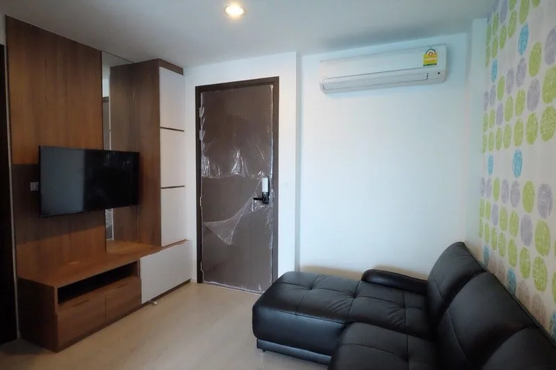 Rhythm Sathorn - Narathiwas — photo 1