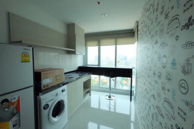 Rhythm Sathorn - Narathiwas — photo 2