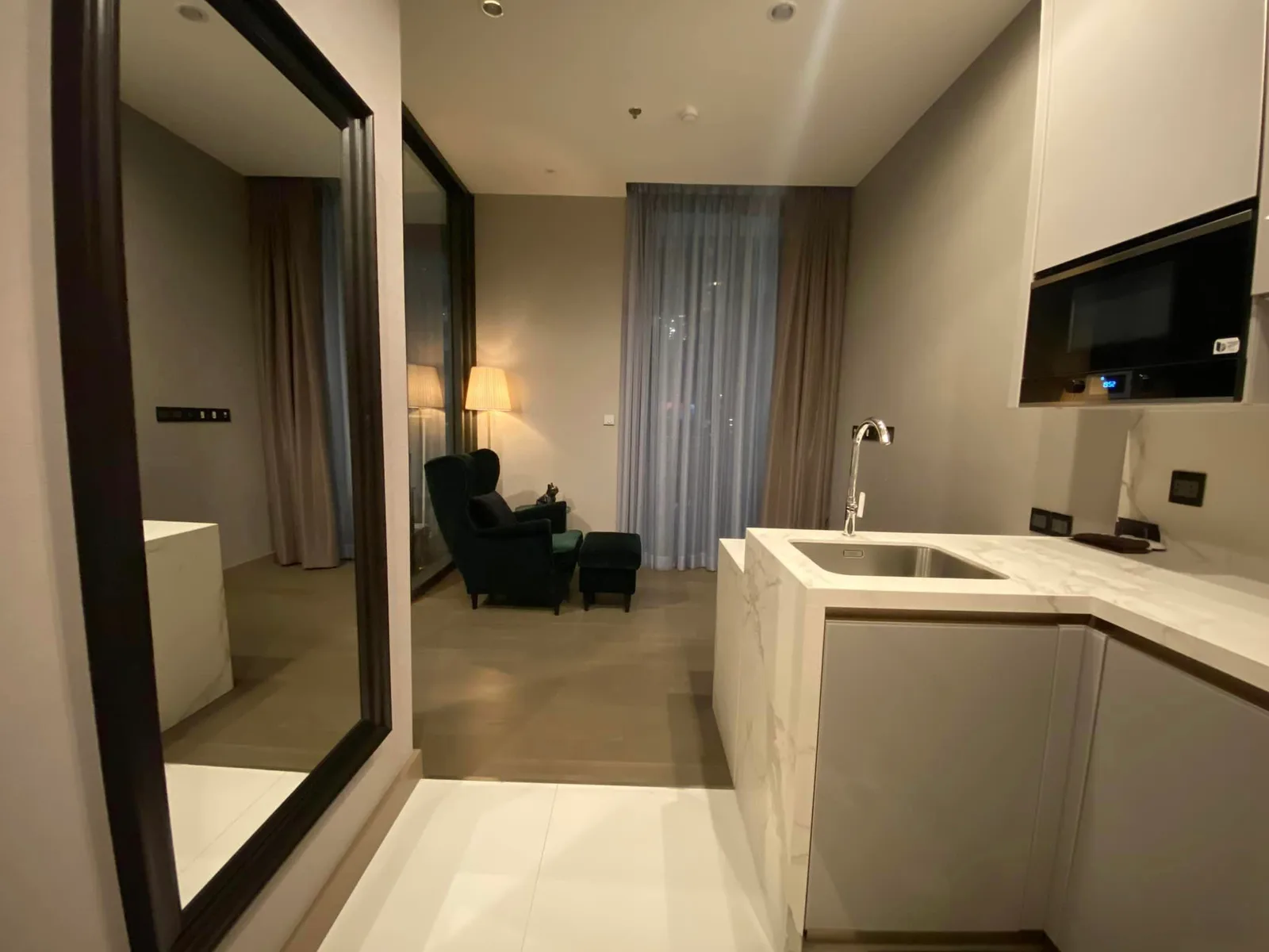 The Esse at Singha Complex — photo 2
