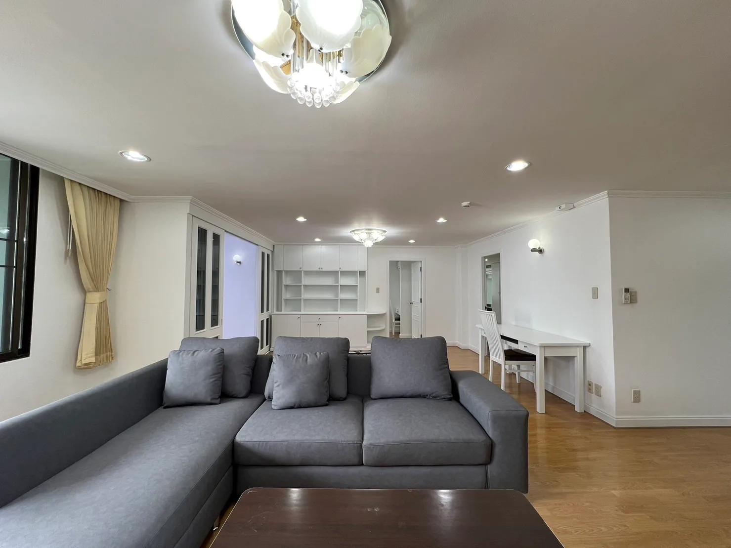 Acadamia Grand Tower — photo 2