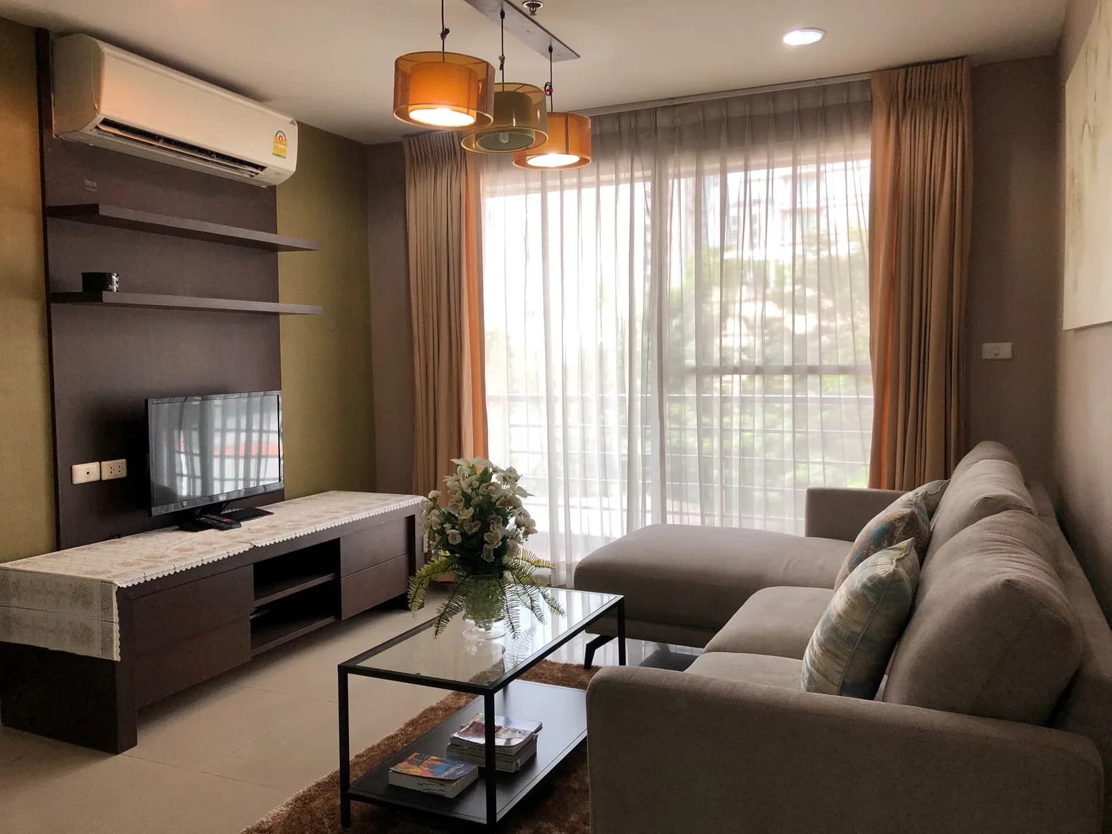 Serene Place Sukhumvit 24 — photo 2
