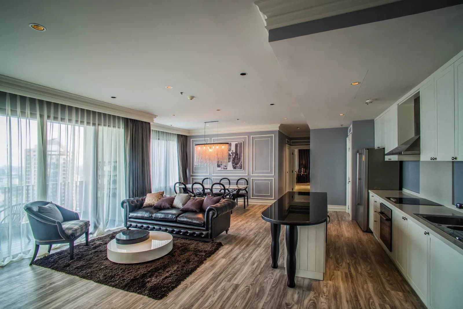 The Emporio Place — photo 2