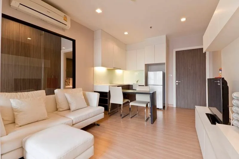 Urbano Absolute Sathon - Taksin — photo 6