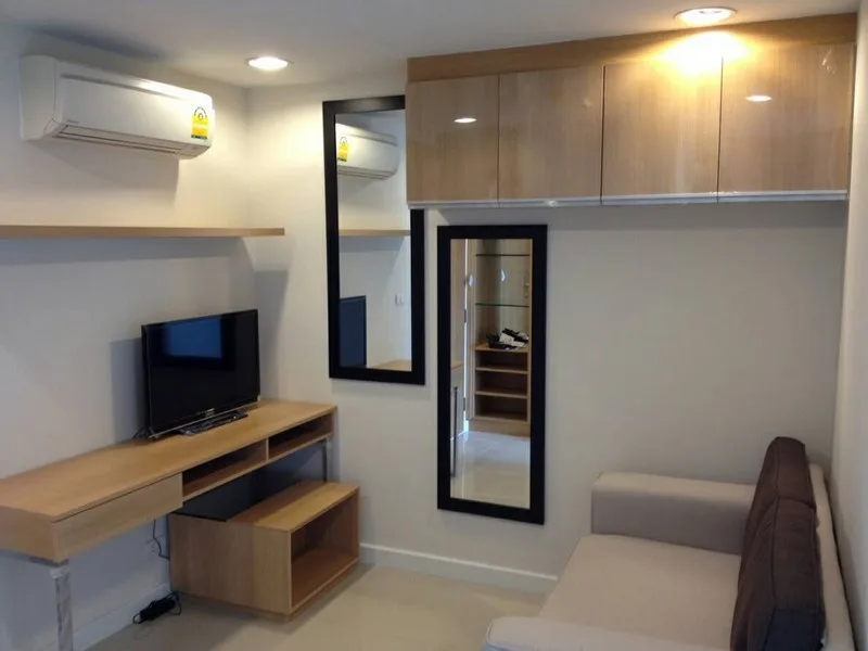 Zenith Place Sukhumvit 42 — photo 1