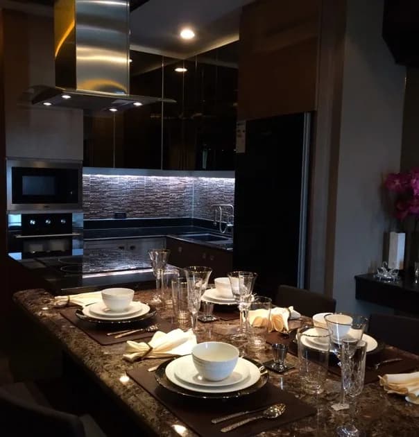 Circle Condominium — photo 4