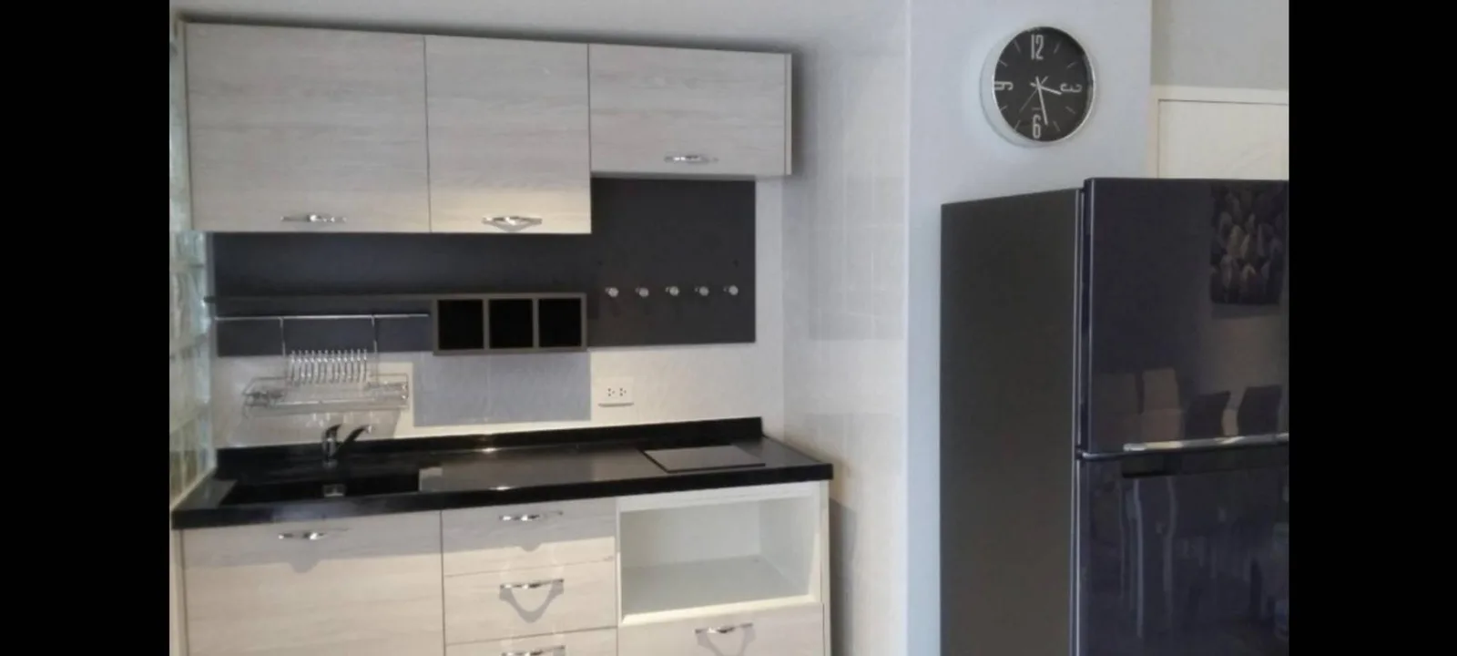 Beverly Tower Condo — photo 2