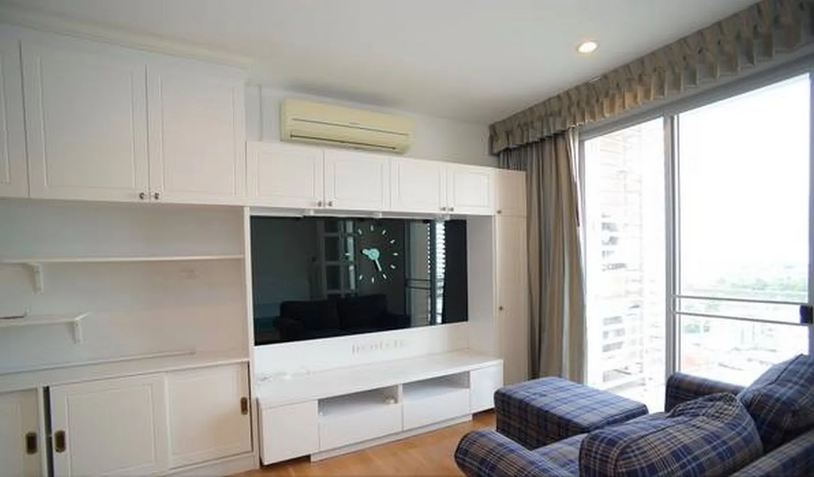 Villa Sathorn — photo 2