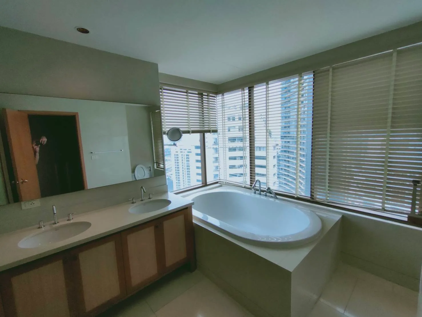 The Emporio Place — photo 11