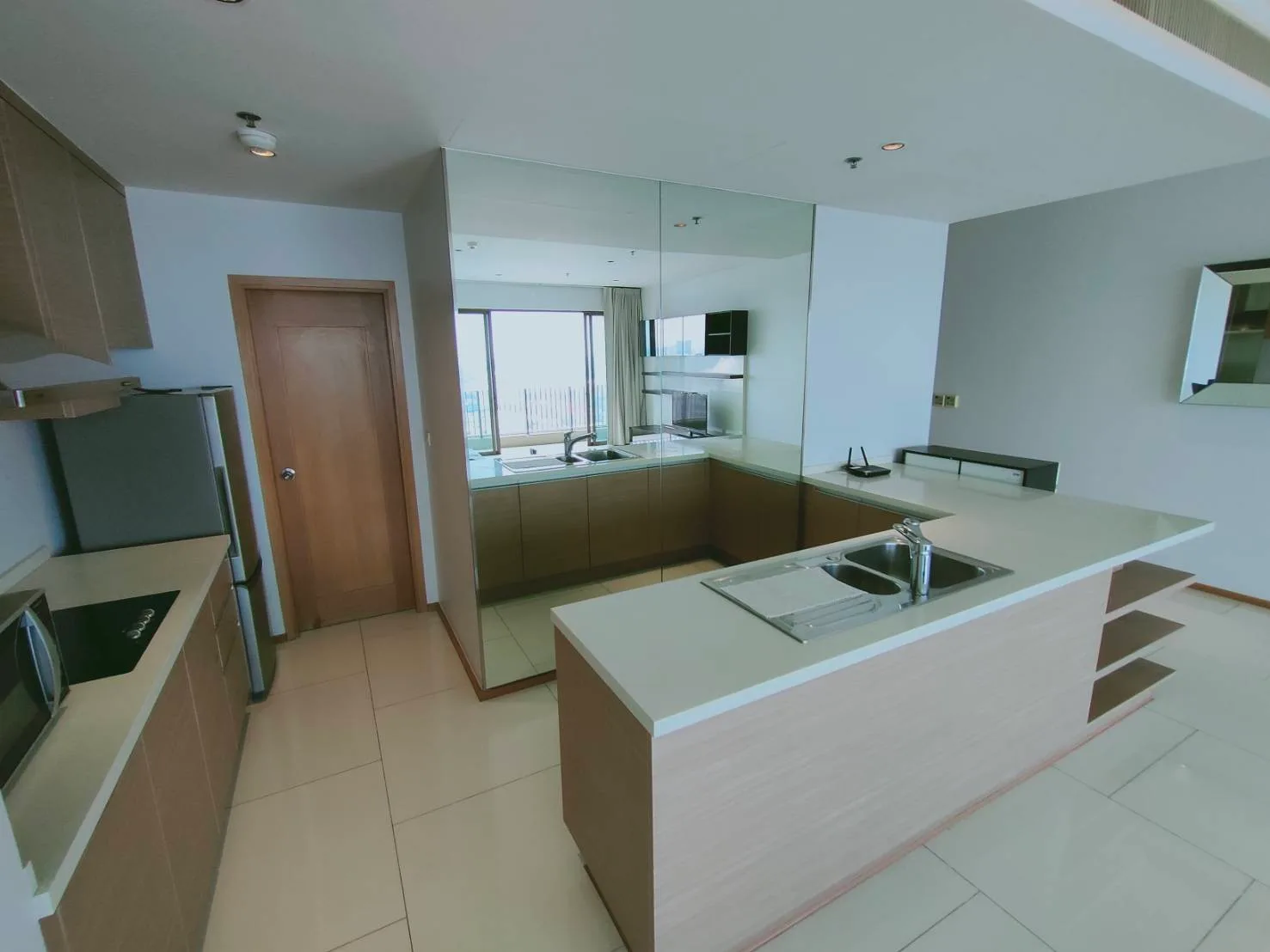 The Emporio Place — photo 4