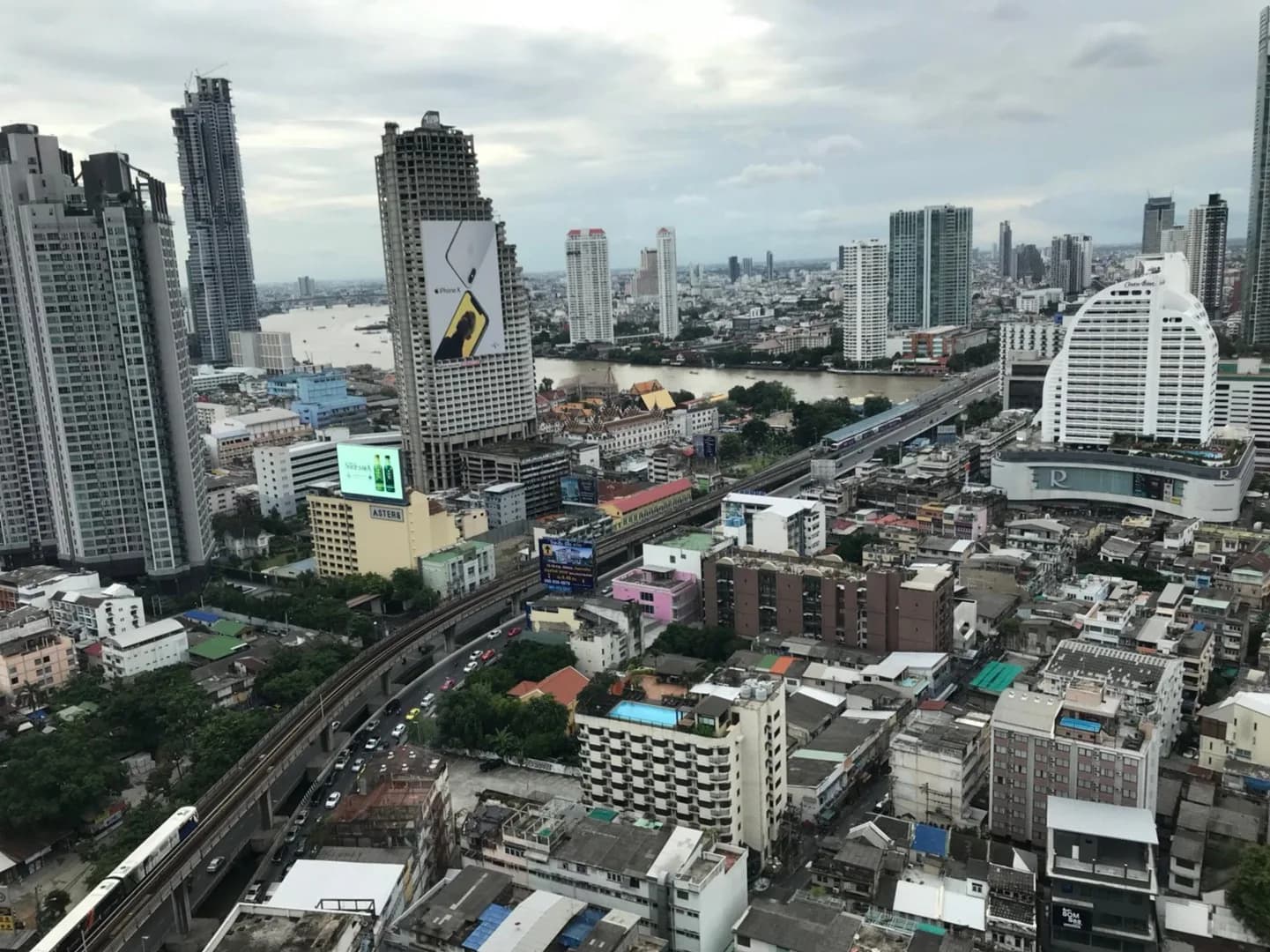 Noble Revolve Silom — photo 15