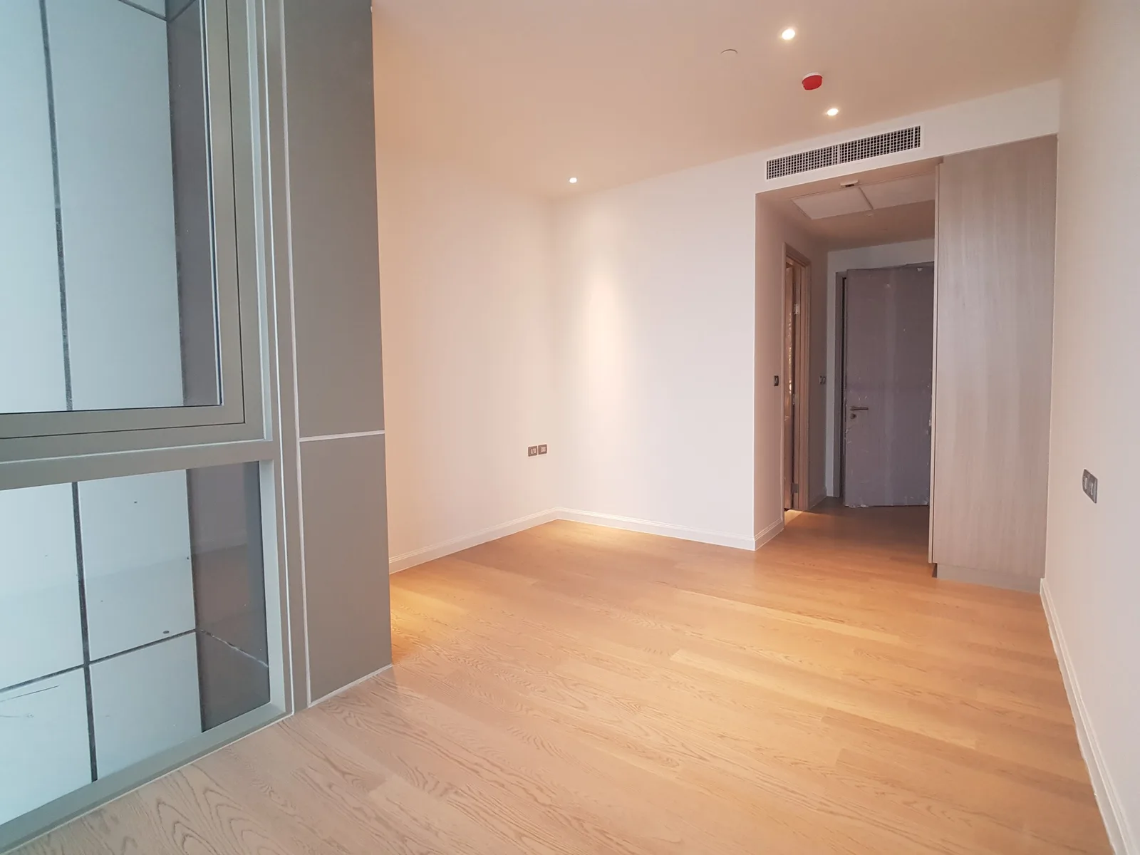 Magnolias Waterfront Residences — photo 13