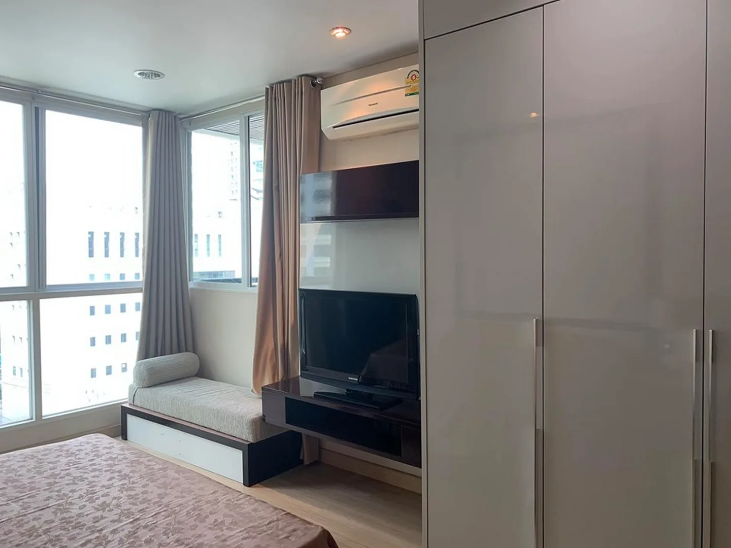 The Address Pathumwan — photo 1