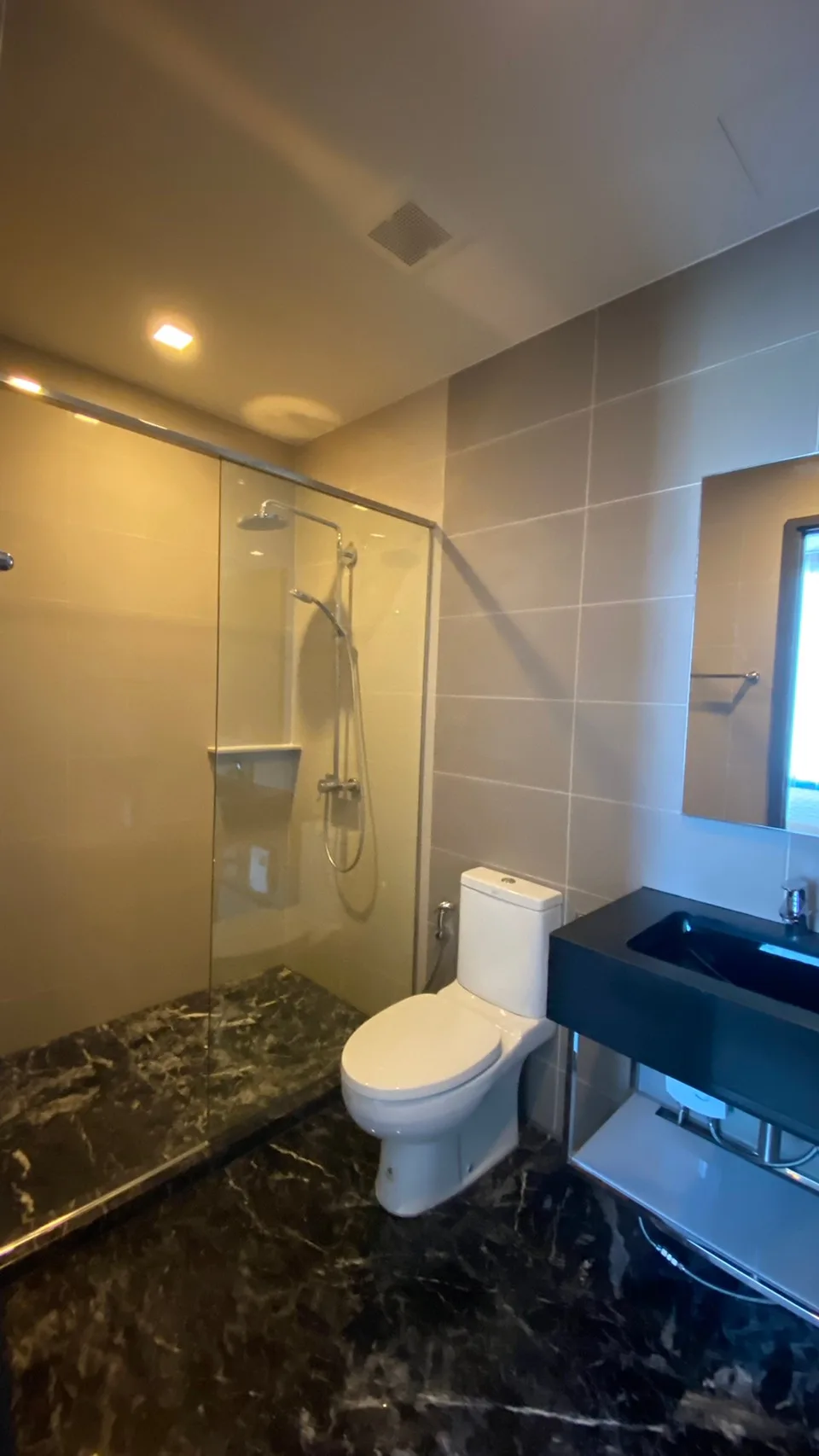 Edge Sukhumvit 23 — photo 14