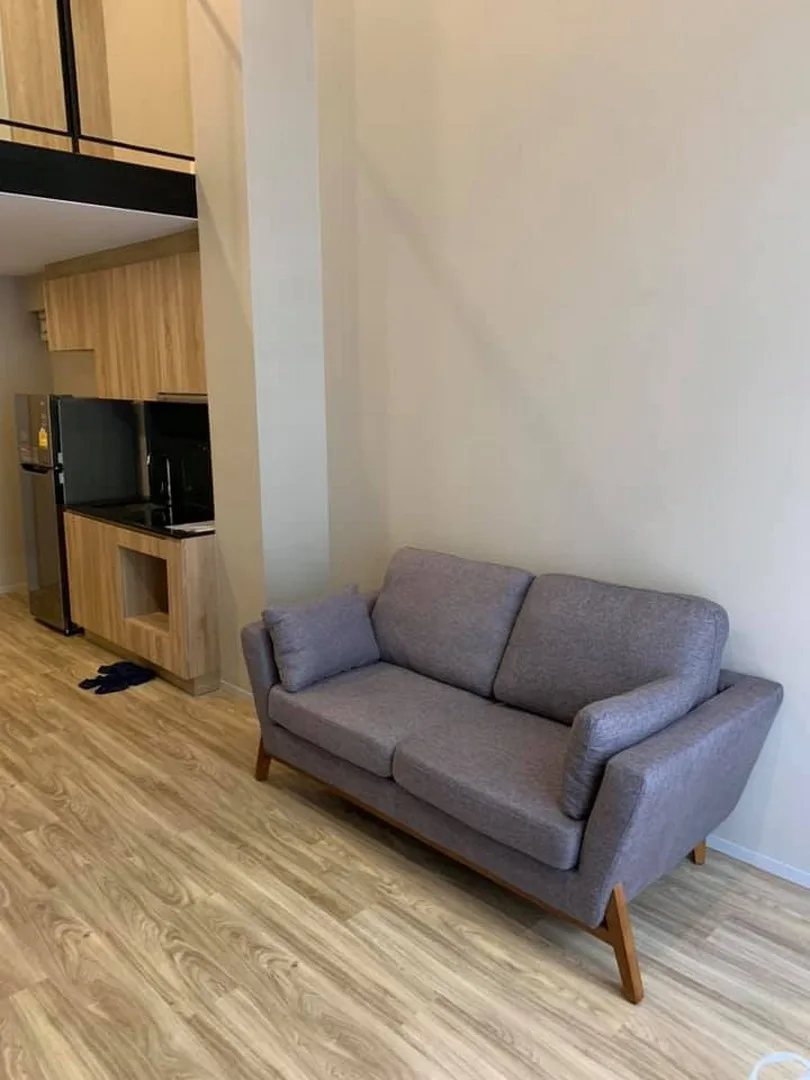 Blossom Condo @ Sathorn - Charoenrat — photo 1