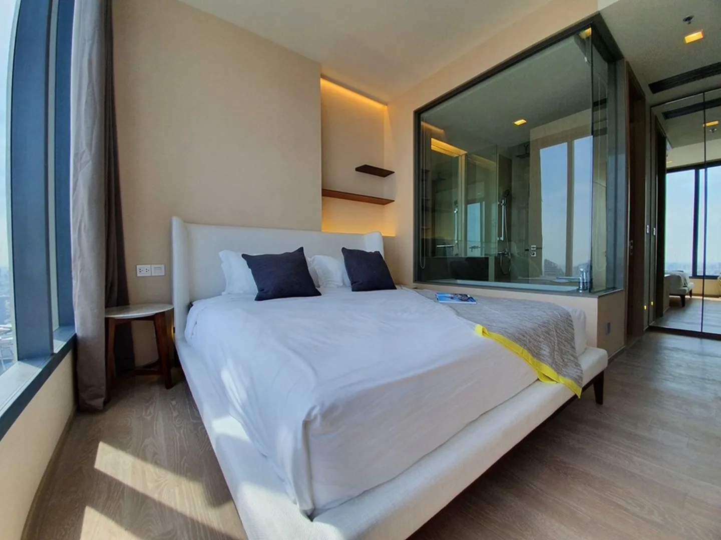 The Esse Asoke — photo 4