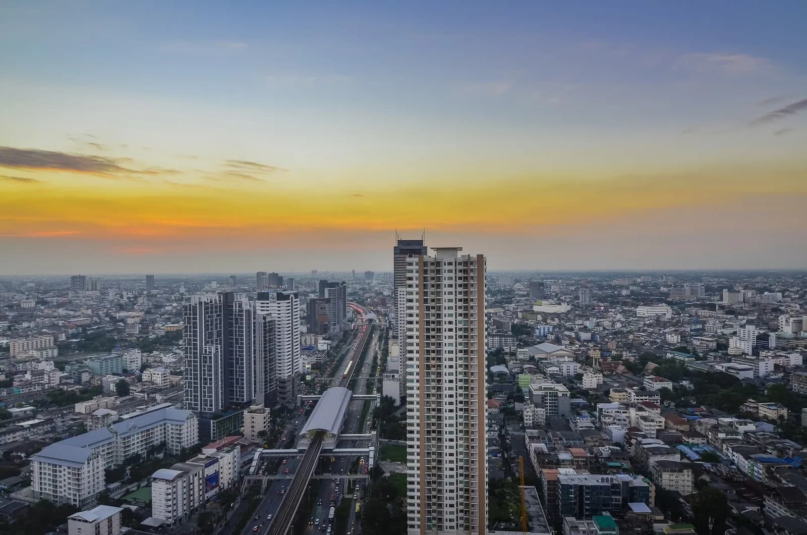 Urbano Absolute Sathon - Taksin — photo 18