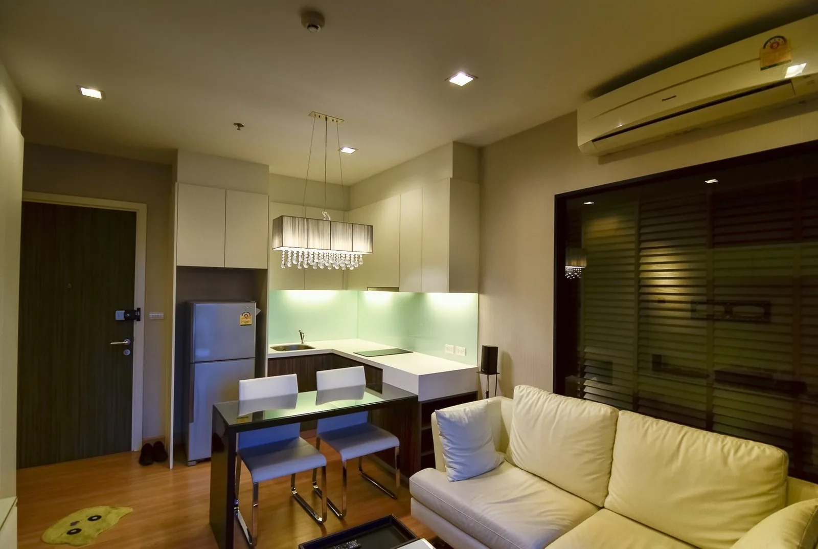 Urbano Absolute Sathon - Taksin — photo 6