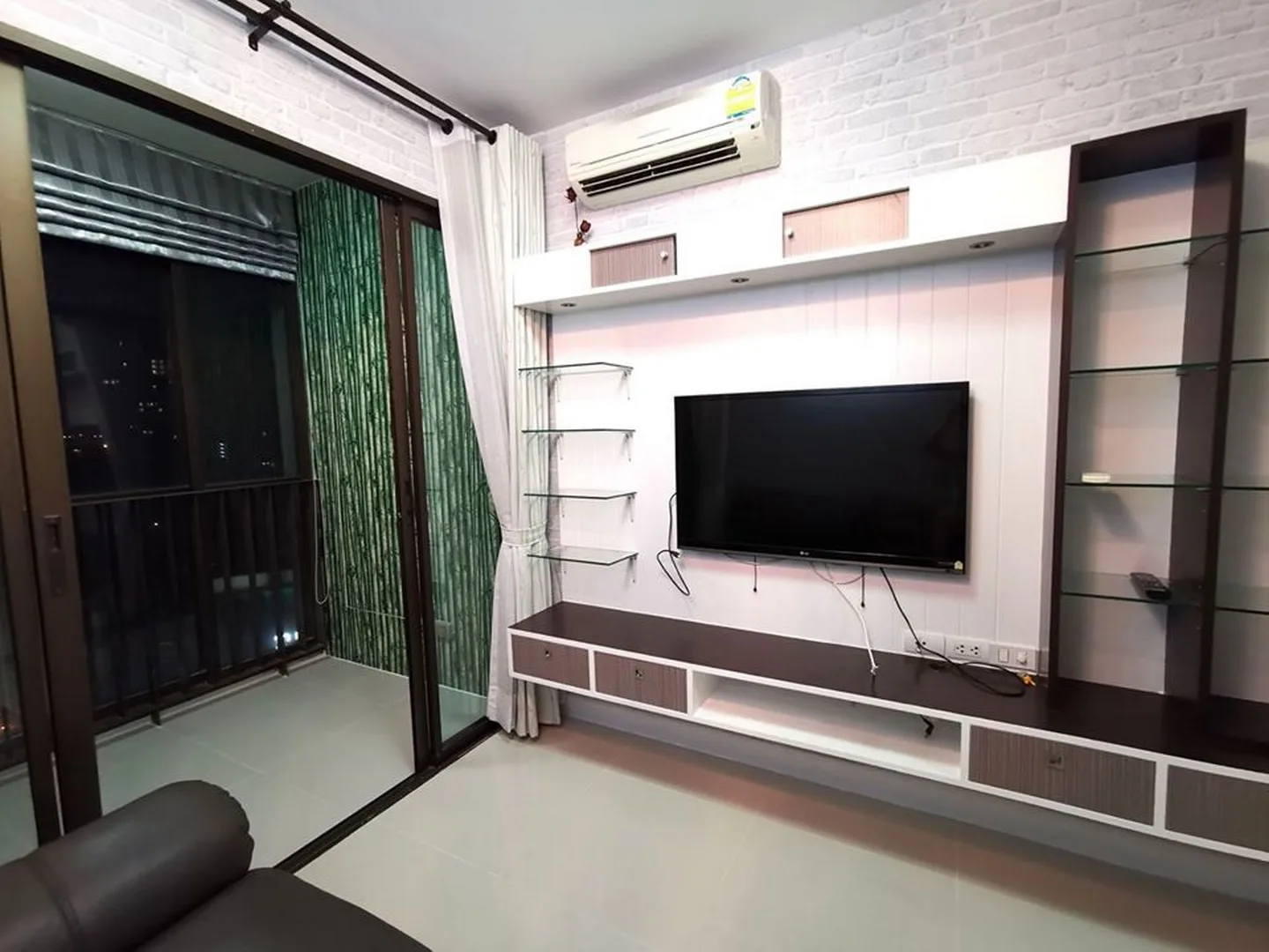 Ideo Mix Sukhumvit 103 — photo 1