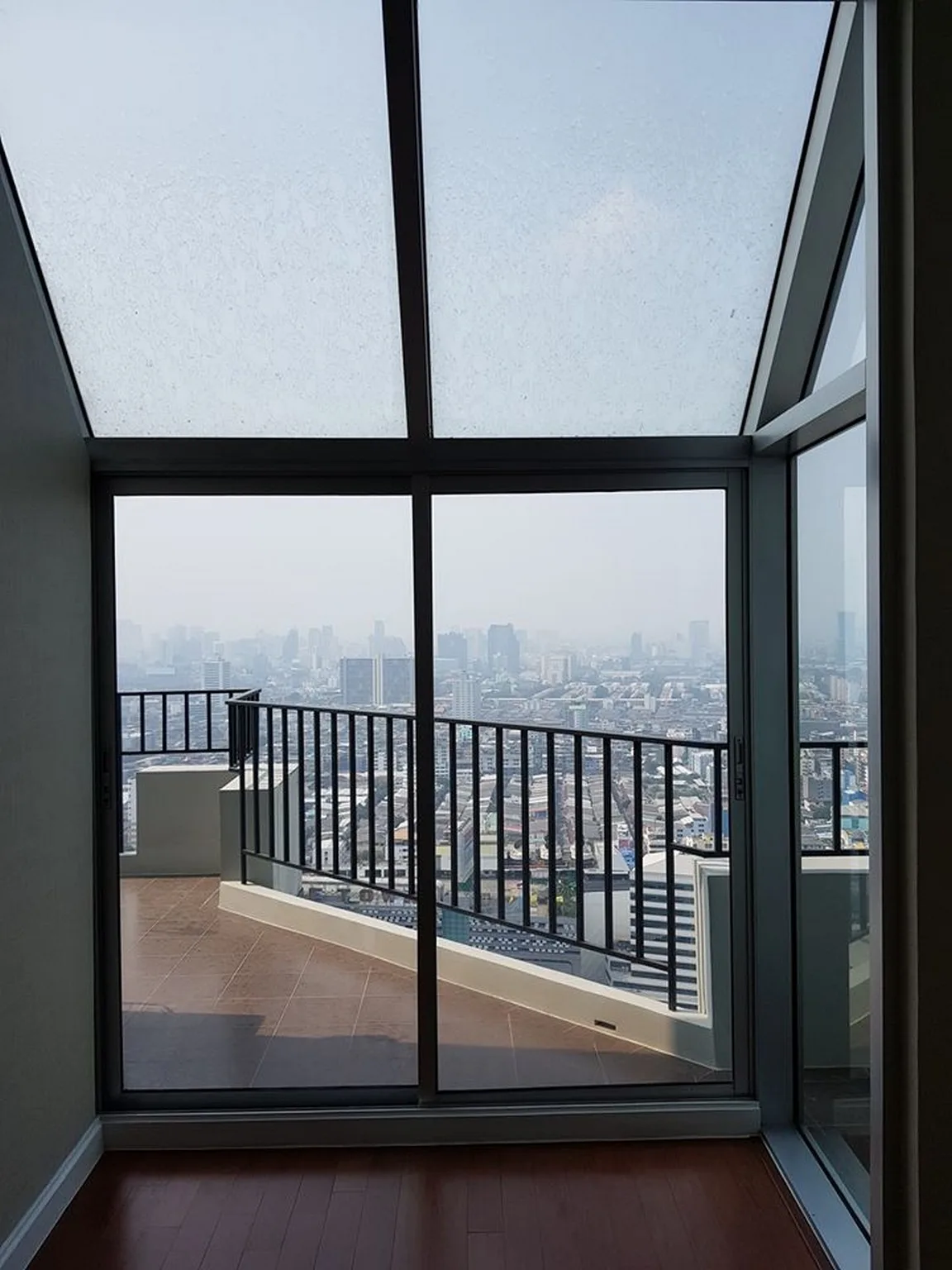 Belle Grand Rama 9 — photo 13