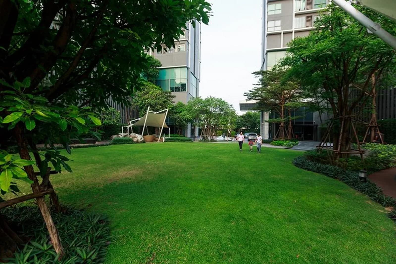Ideo Mobi Sukhumvit 81 — photo 28